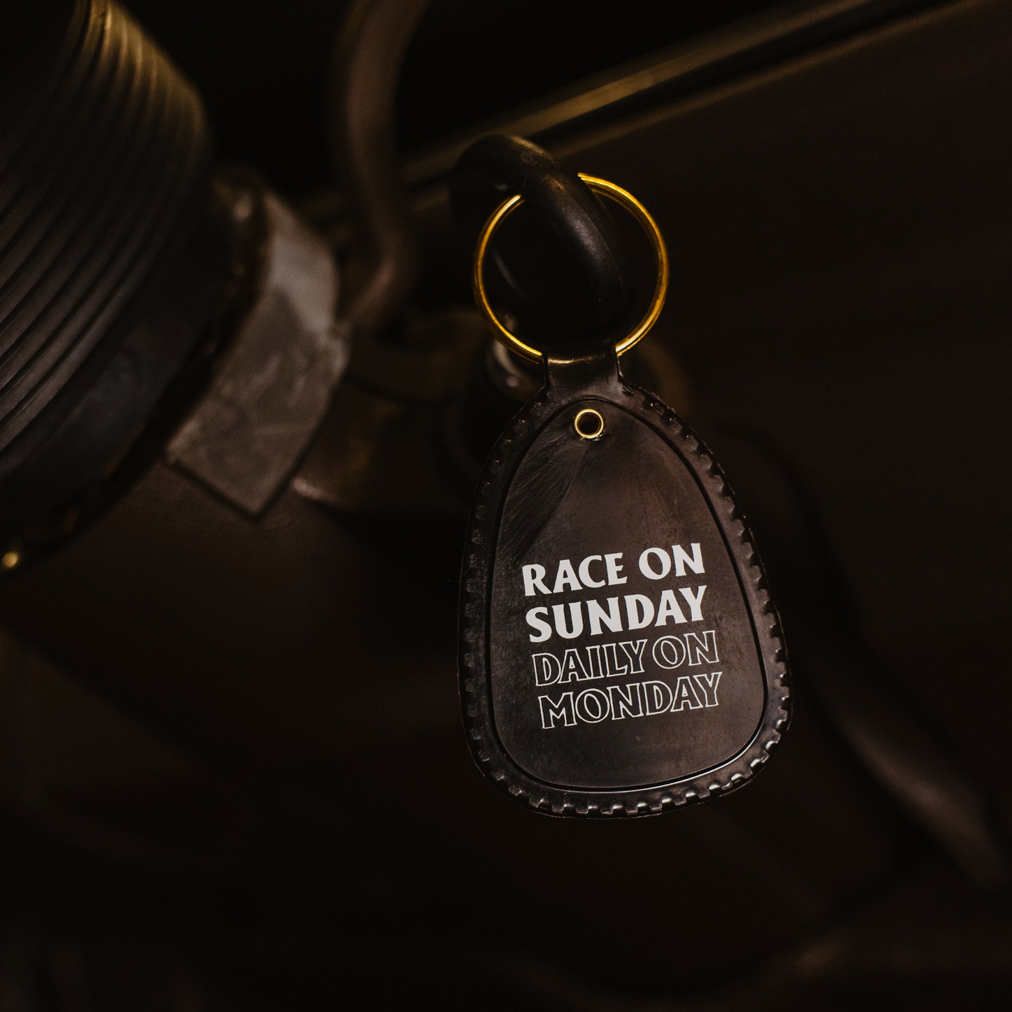 Race On Sunday Keyring - Black